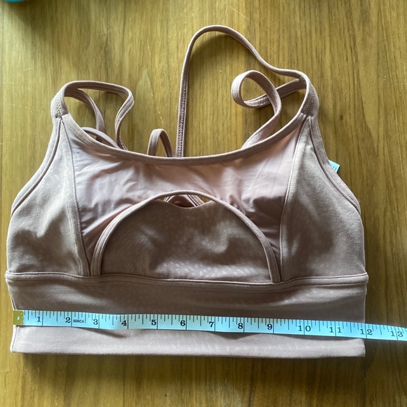 EUC Lululemon Nulu & Mesh Yoga Bra size 4 (bra only!) - Picture 4 of 4